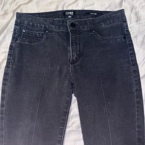 Black Jones NY skinny jeans
